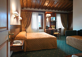 Adler Cavalieri Hotel Florence room