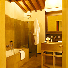 J and J Hotel Florence room