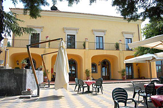 Il Picchio Golf Resort Hotel Castiglione di Sicilia / Taormina picture